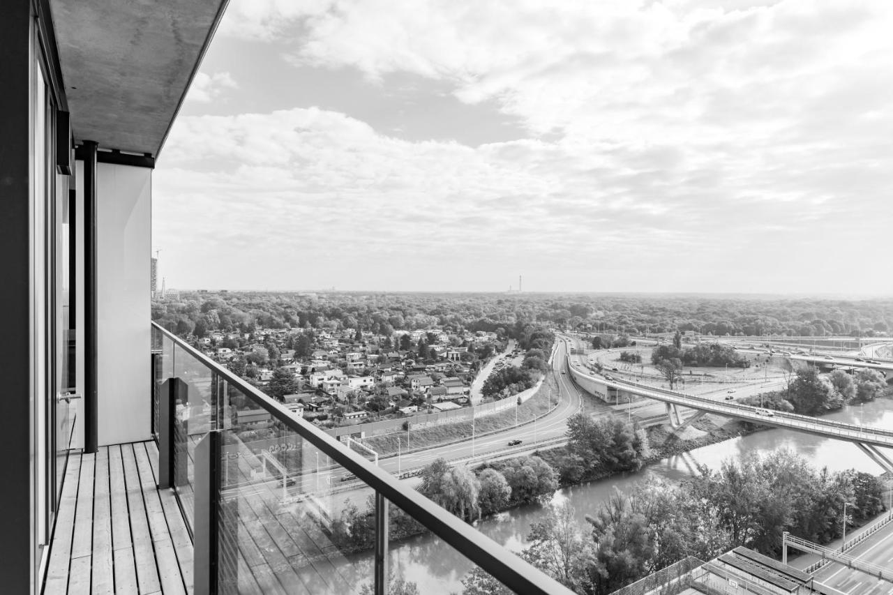 Triiiple Tower Dream With Rooftop-summer-pool Wien